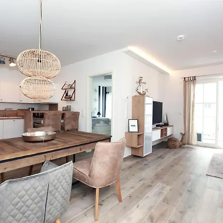 Mona Whg 14 Wustrow (Fischland)